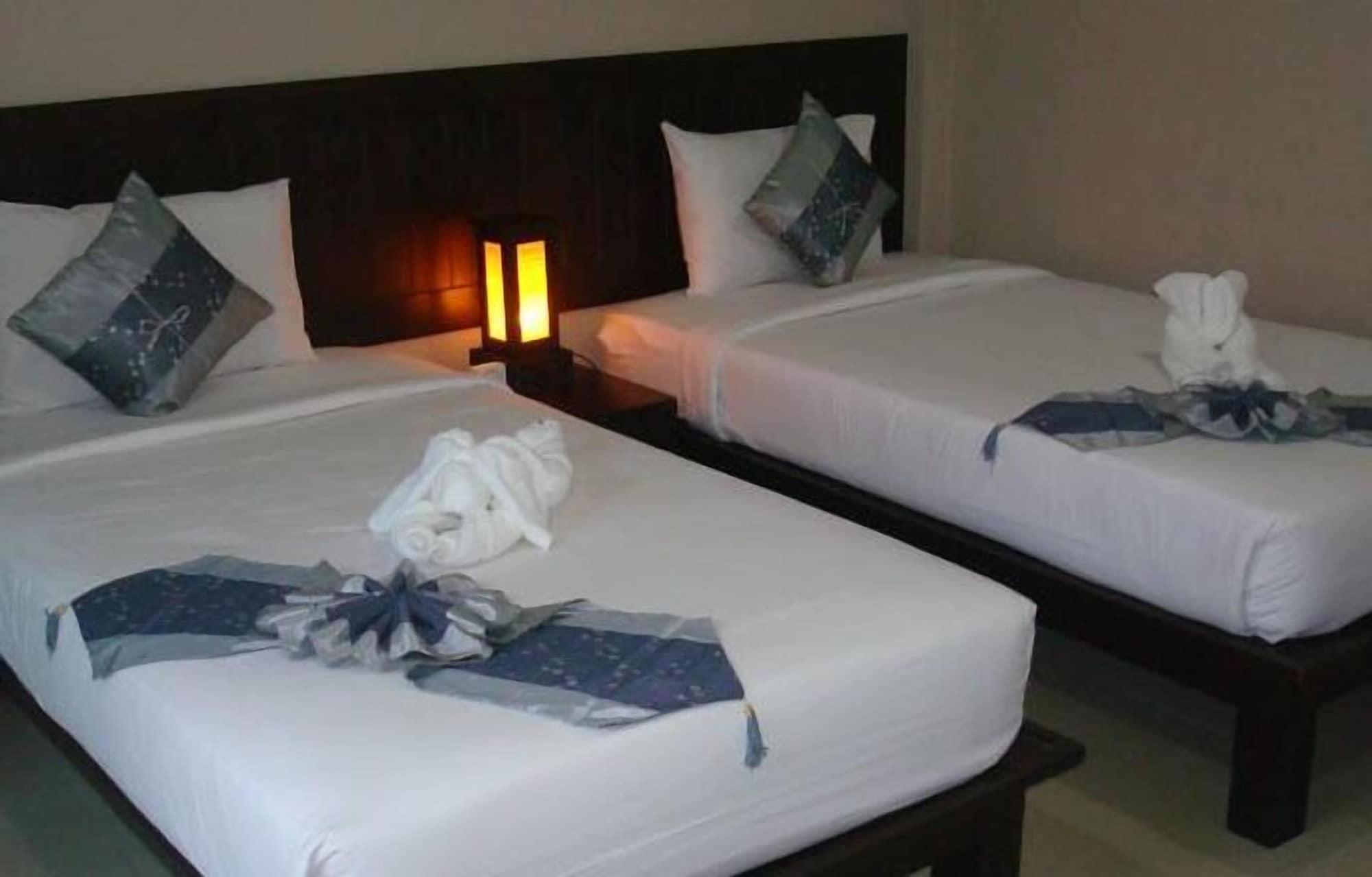 מאה נאם ביץ' Ampha Place Hotel מראה חיצוני תמונה